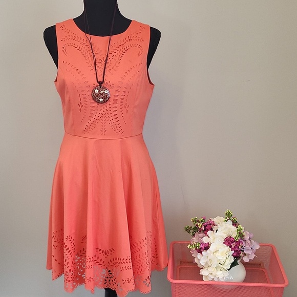 Beautiful Orange Dress - Picture 1 of 5